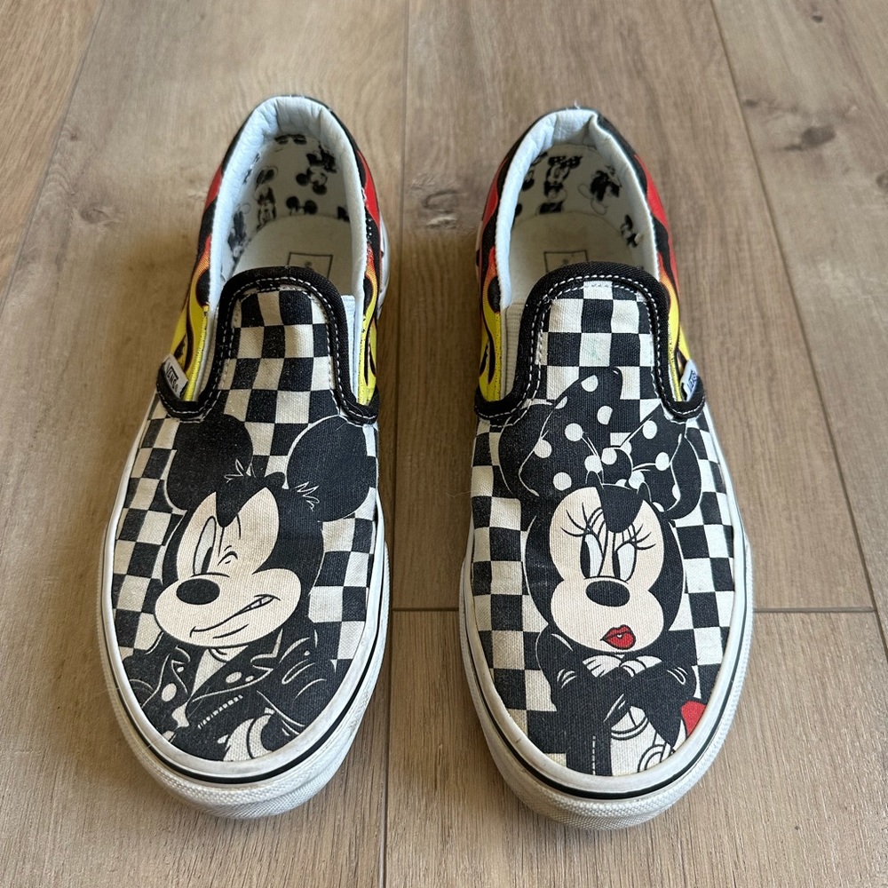 Mickey & Minnie Vans